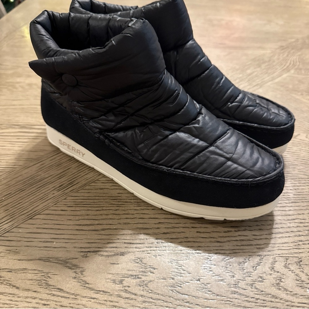 Sperry Women's Winter Quilted Moc-Sider Bootie, Black 9.5